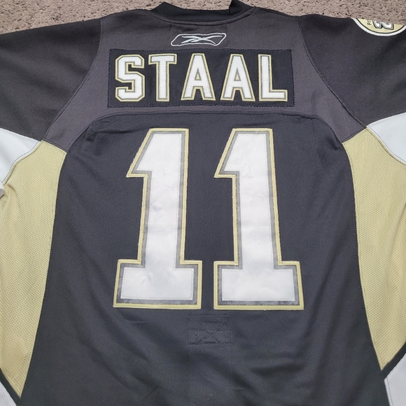 Reebok Jordan Staal Pittsburgh Penguins jersey - Picture 7 of 7